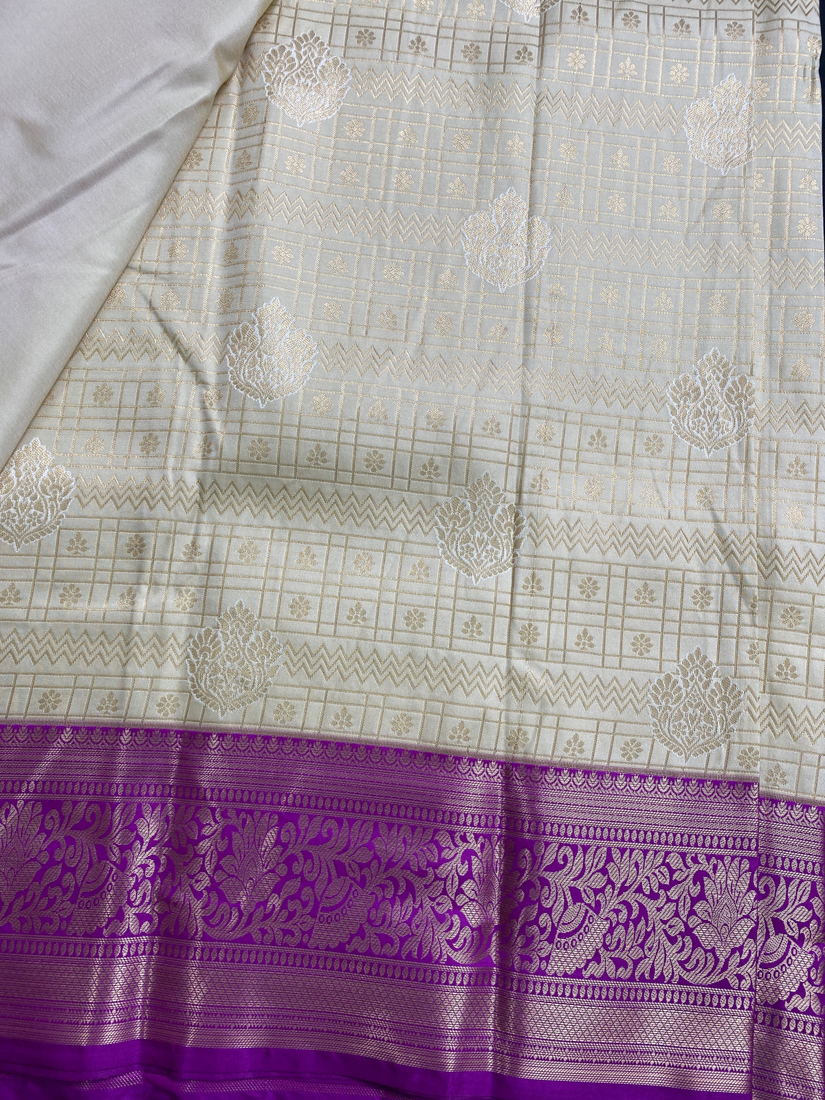Kanchi pattu