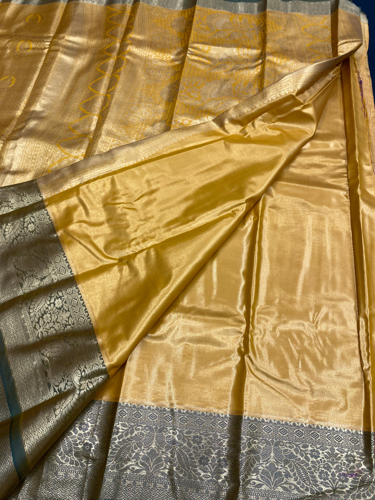 Kanchi pattu