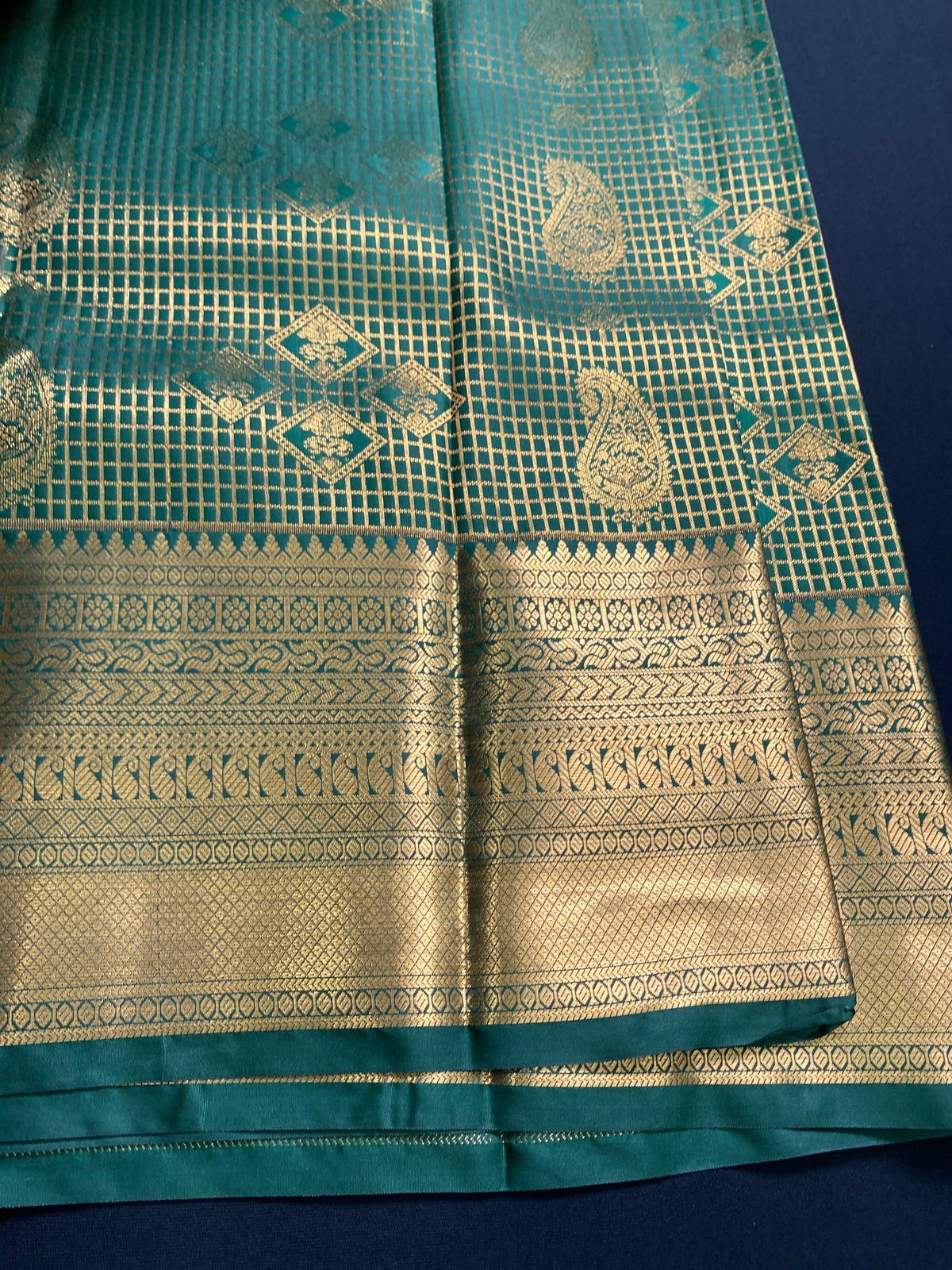 Kanchi pattu