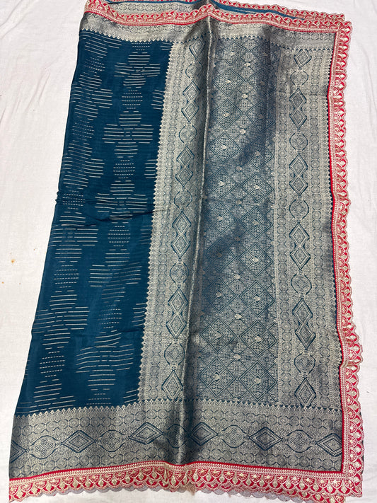 Fancy pattu