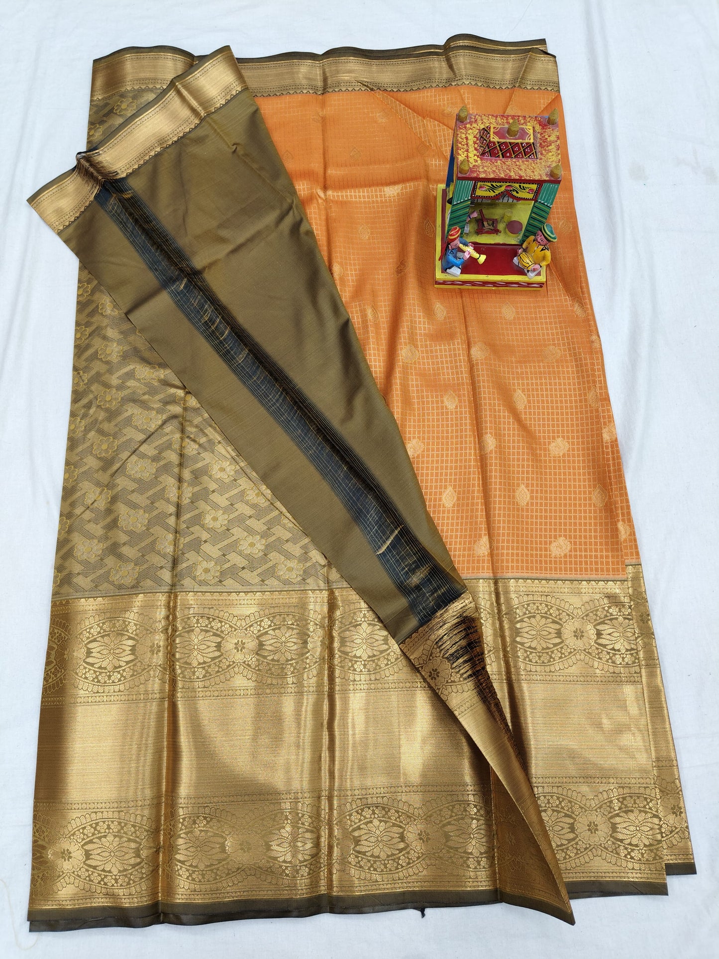 Kanchi Pattu