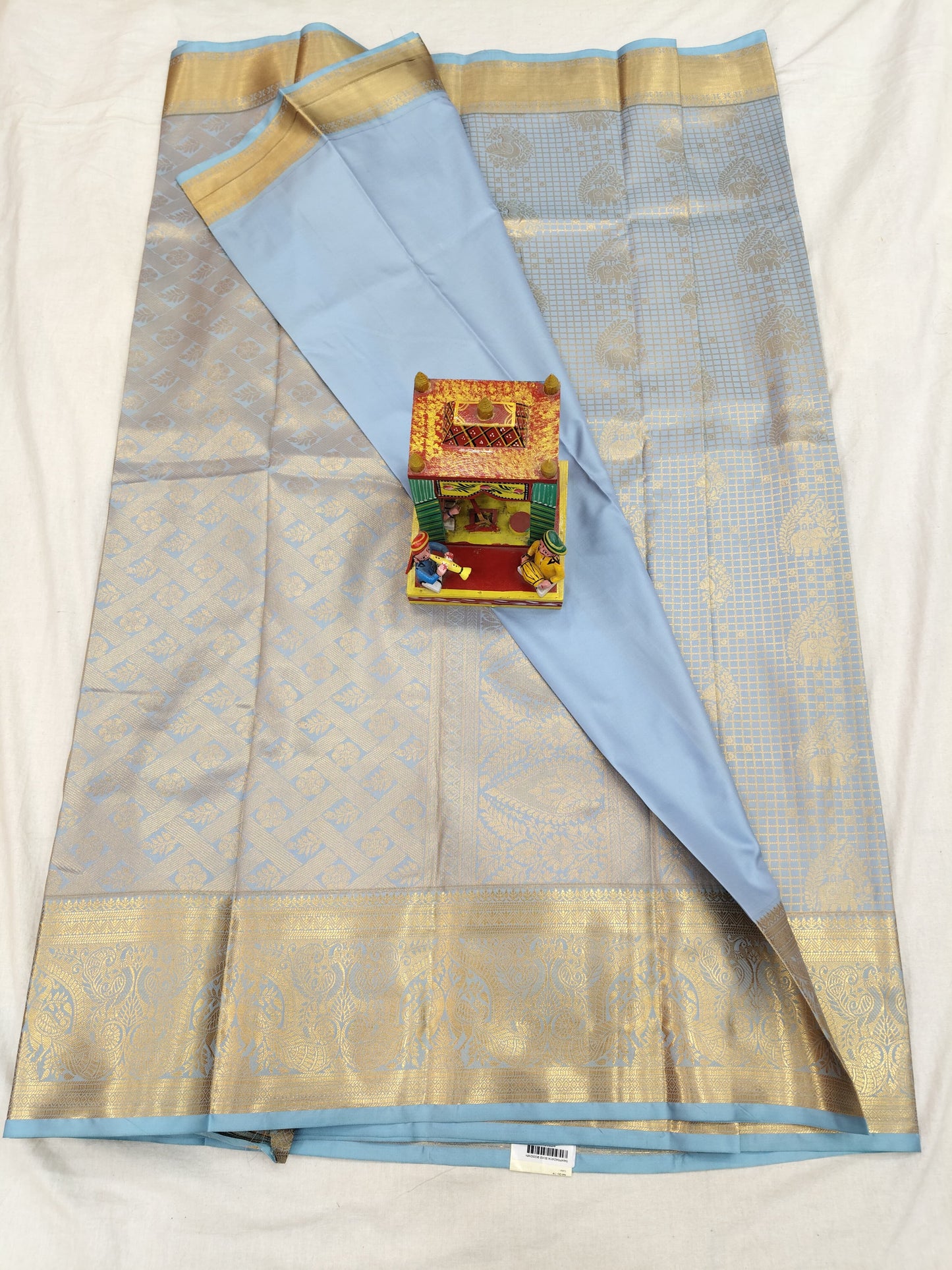 Kanchi Pattu