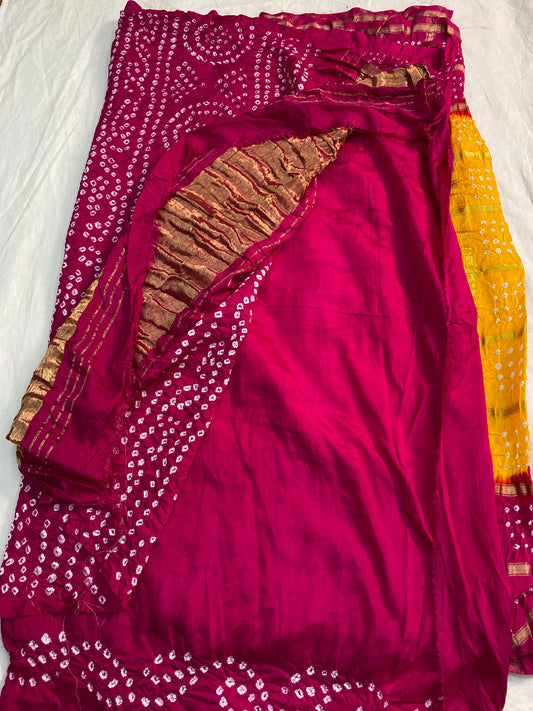 Handloom bandhini