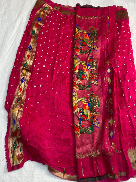 Hand bandhini