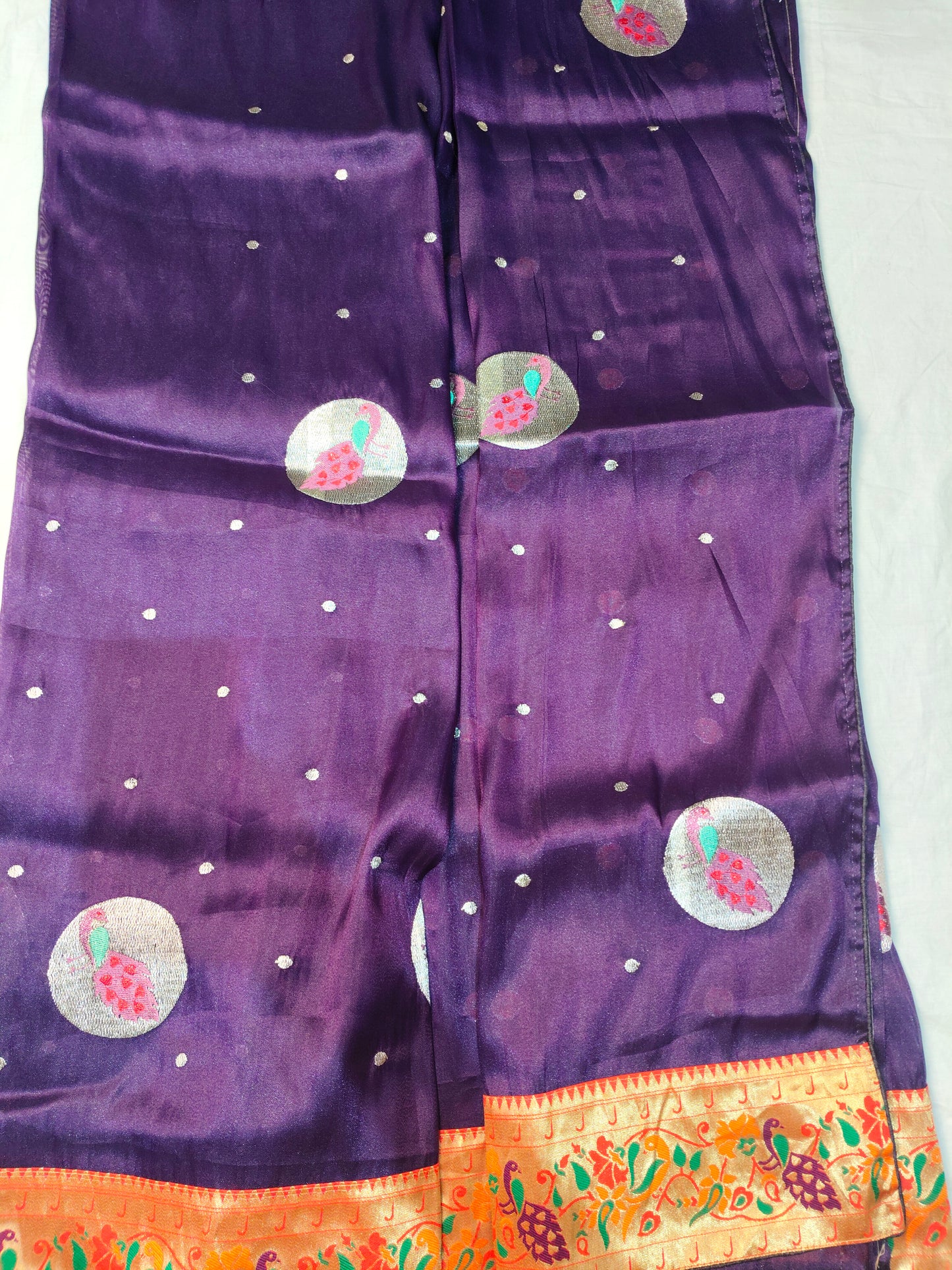 Tissue paithani border