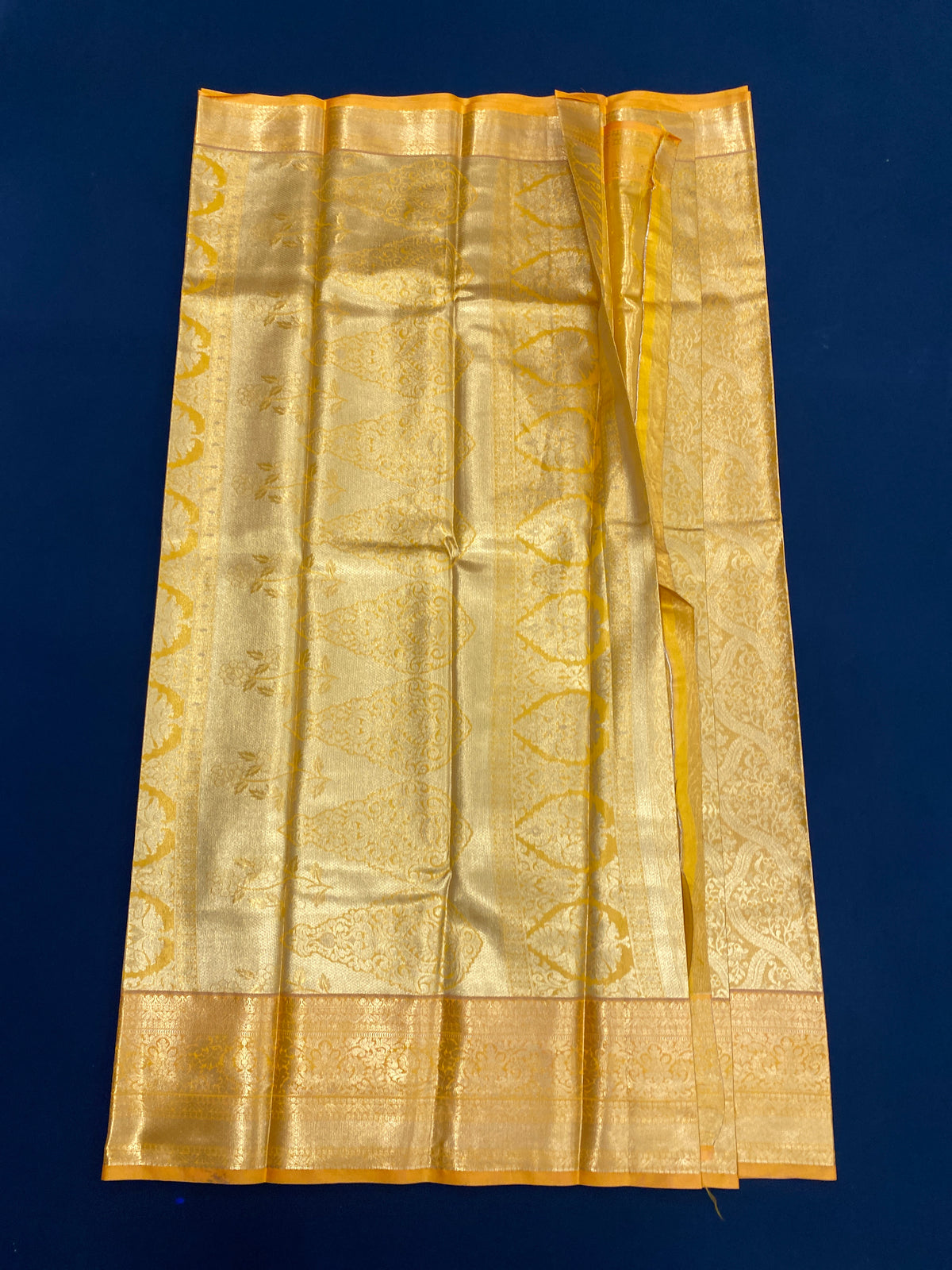 Kanchi pattu