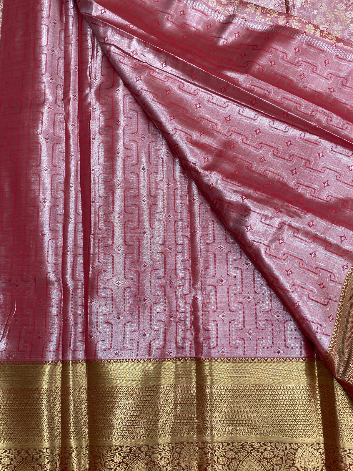 Kanchi pattu