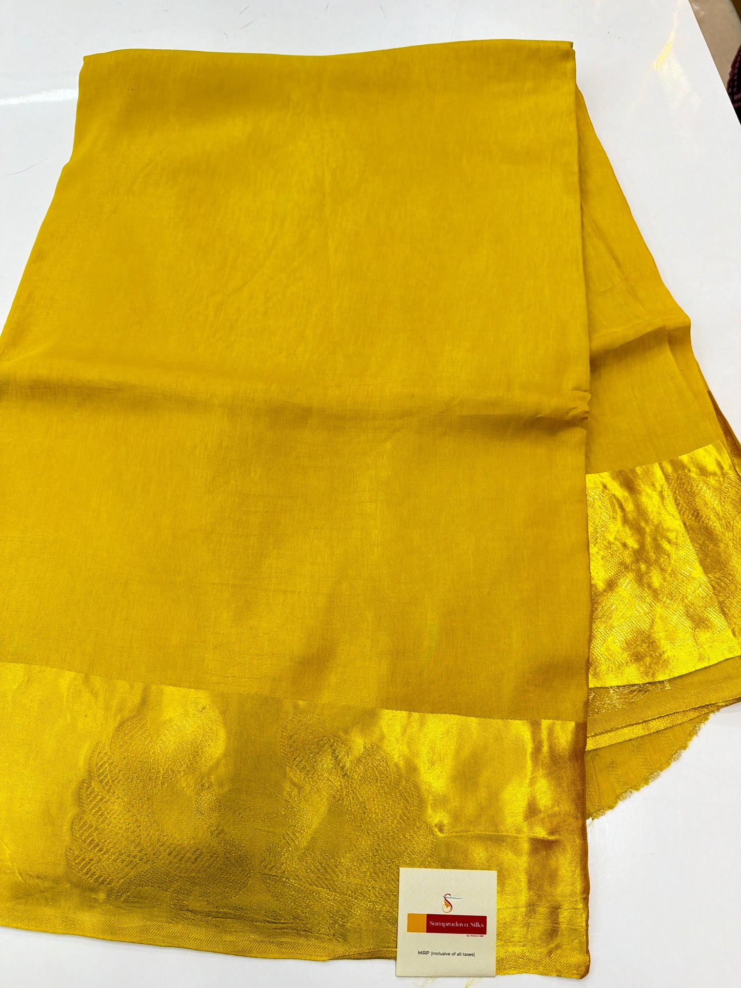 Russian satin boarder
