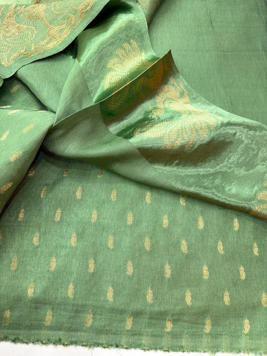 Russian satin boarder