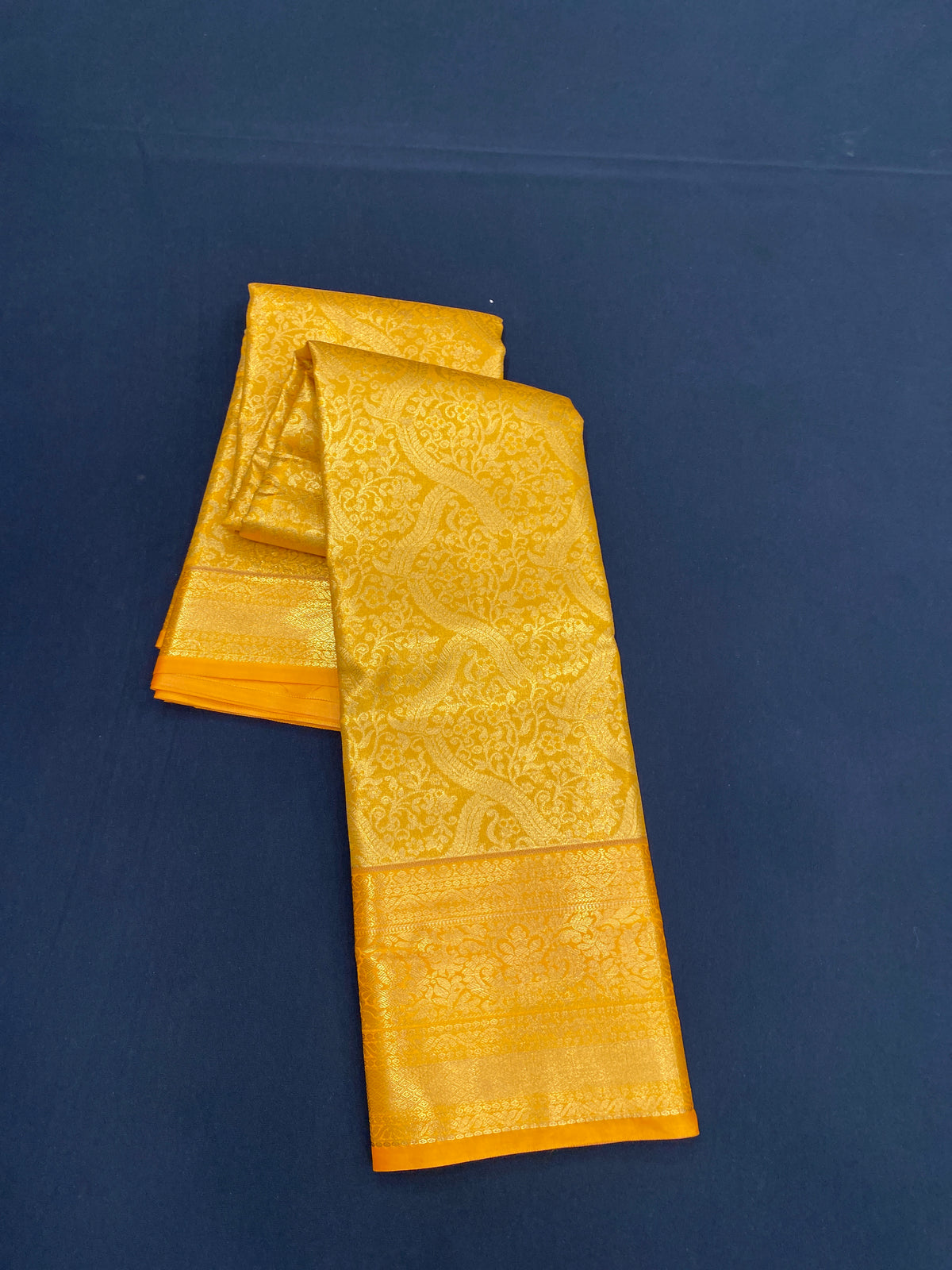 Kanchi pattu