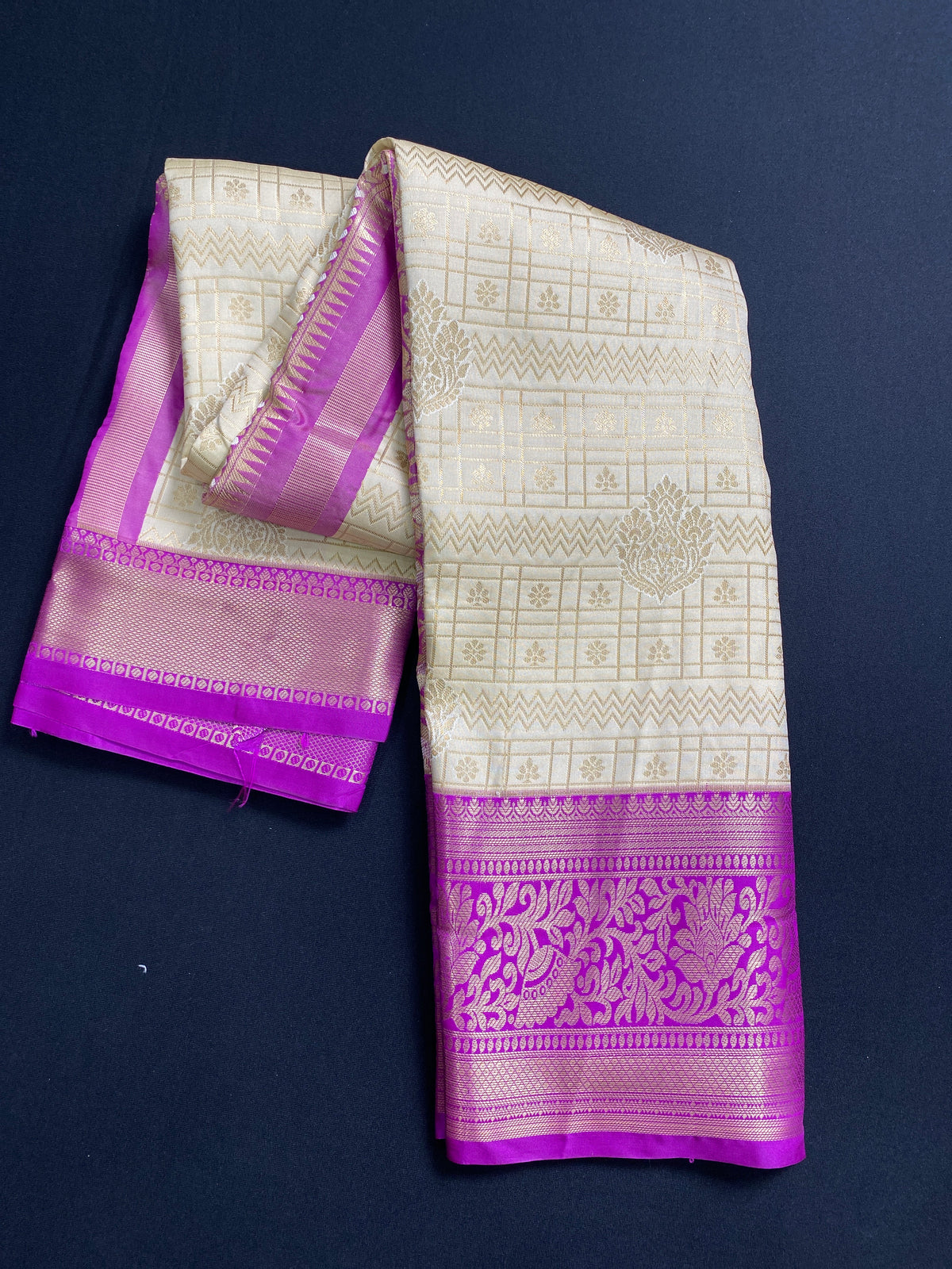 Kanchi pattu
