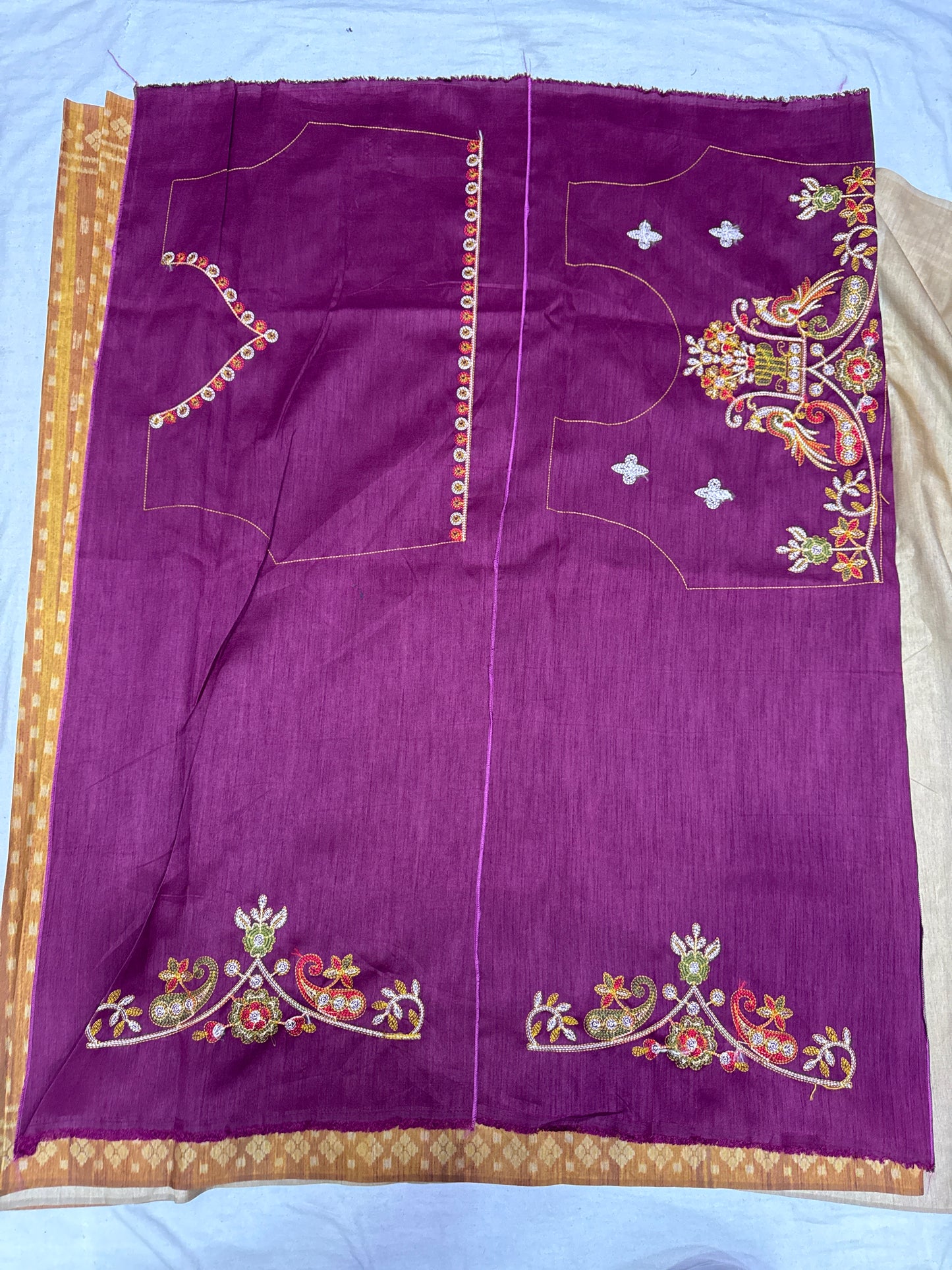Gulabi Nagri saree