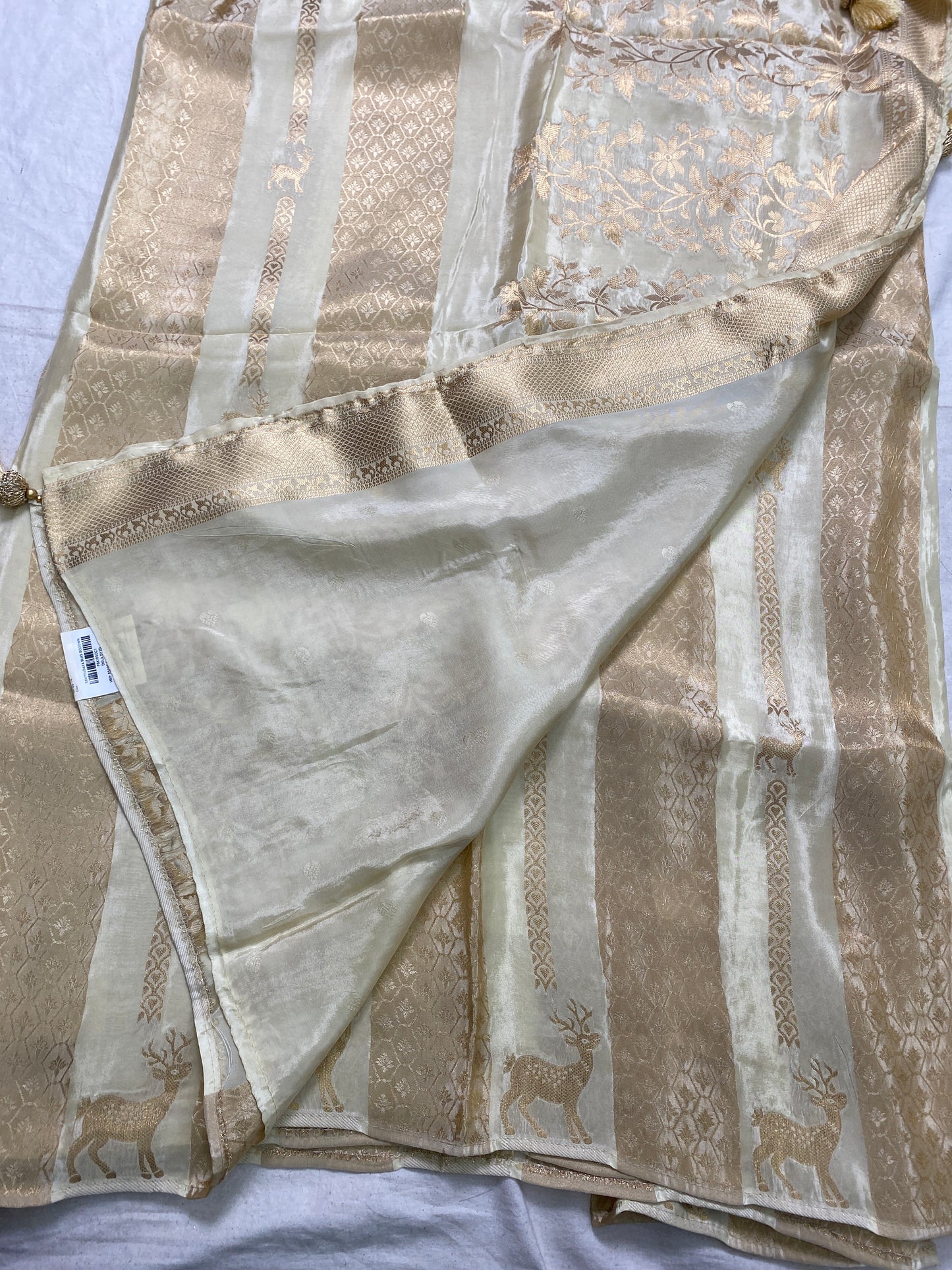Dola dyed