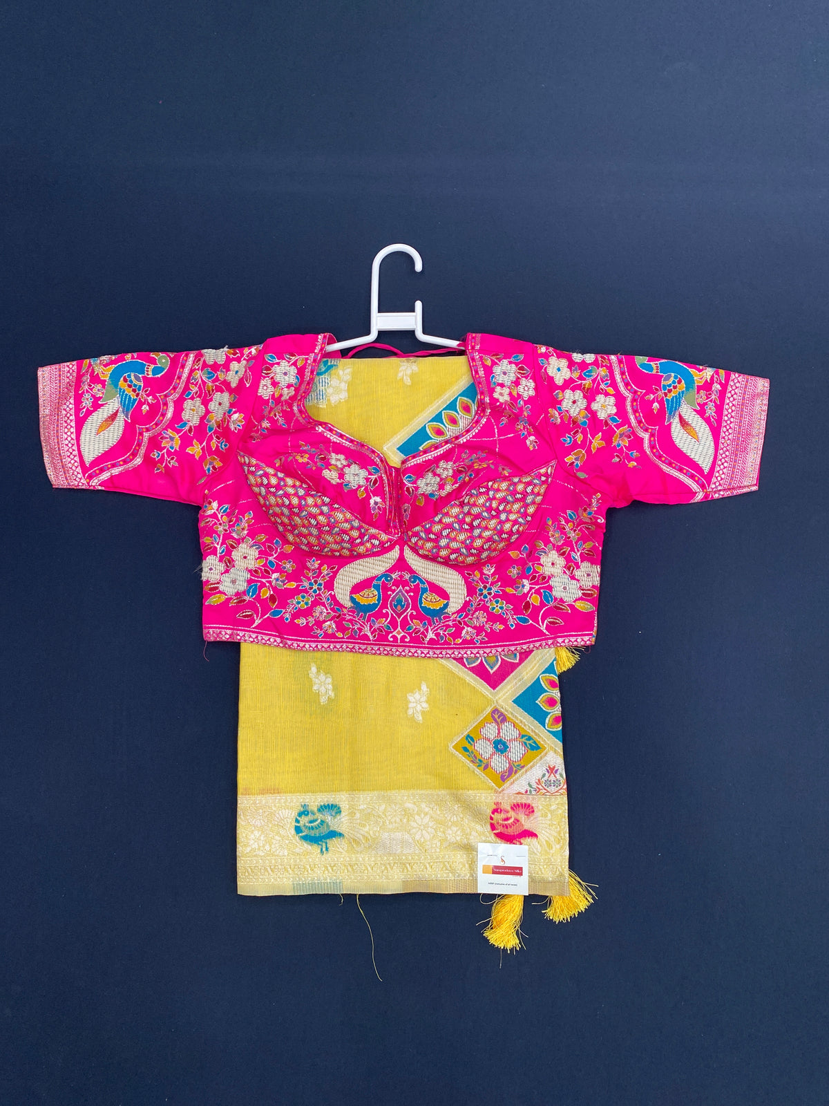 Jamdani blouse saree