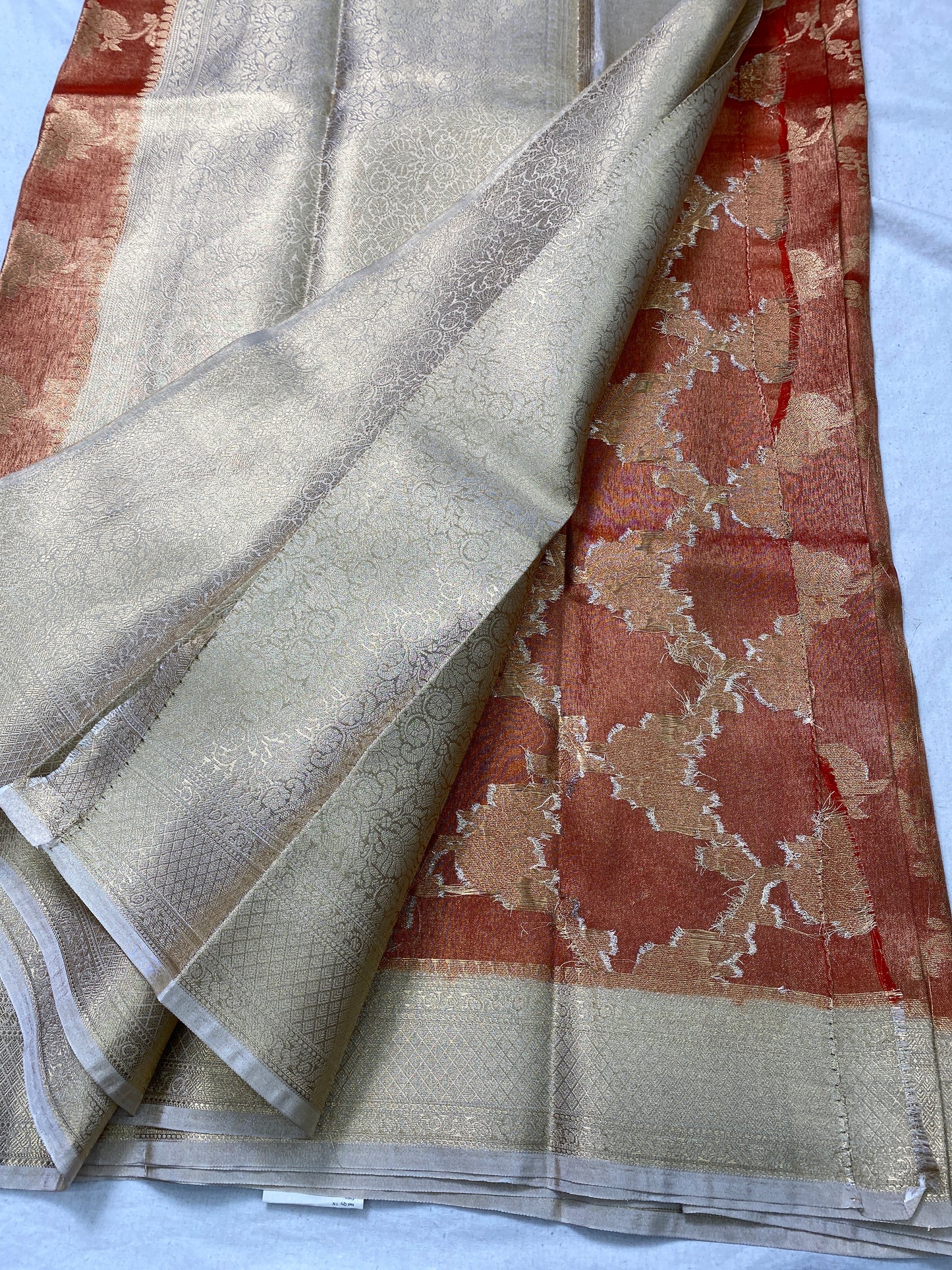 Tissue crush saree
