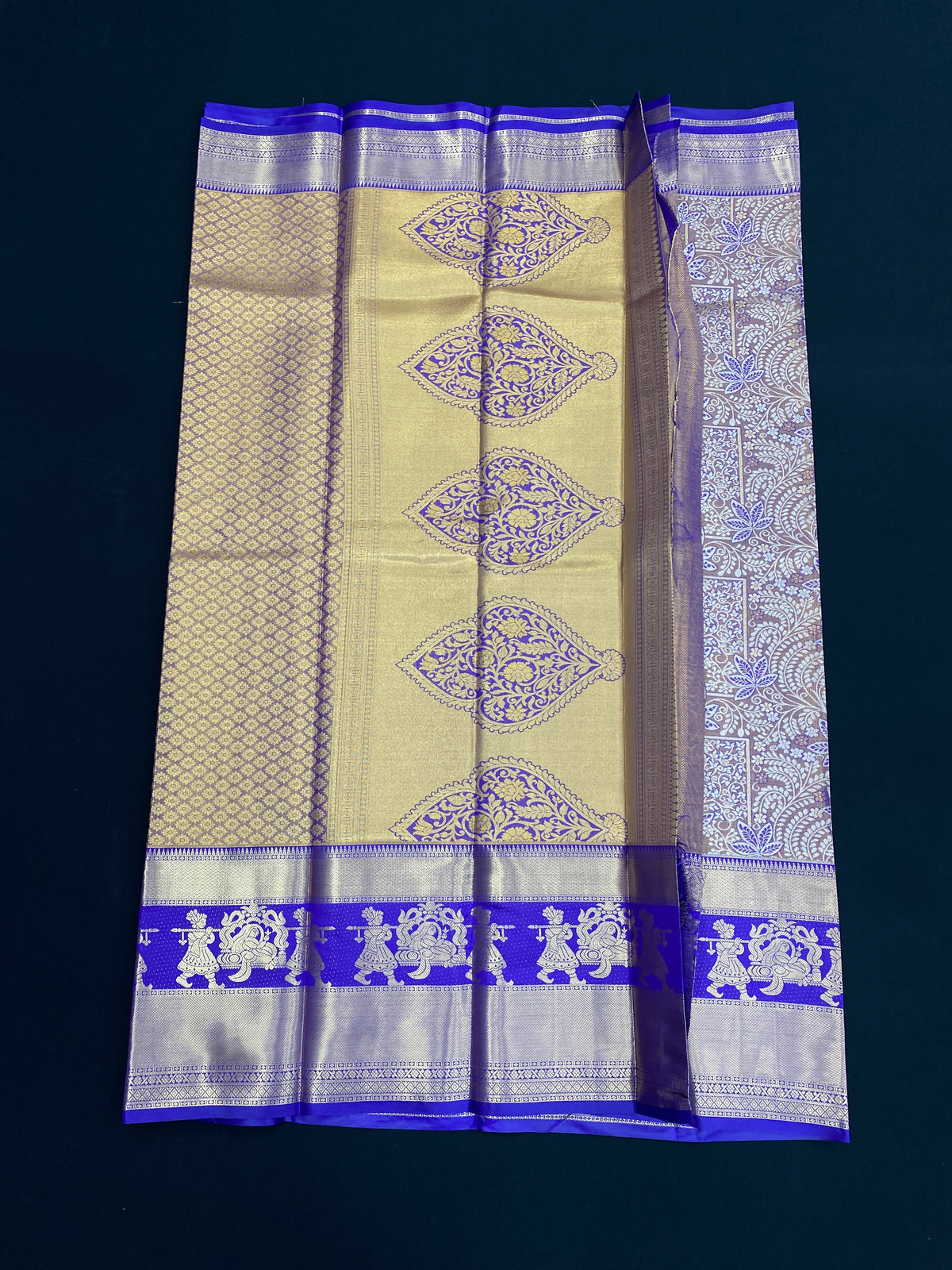 Kanchi pattu