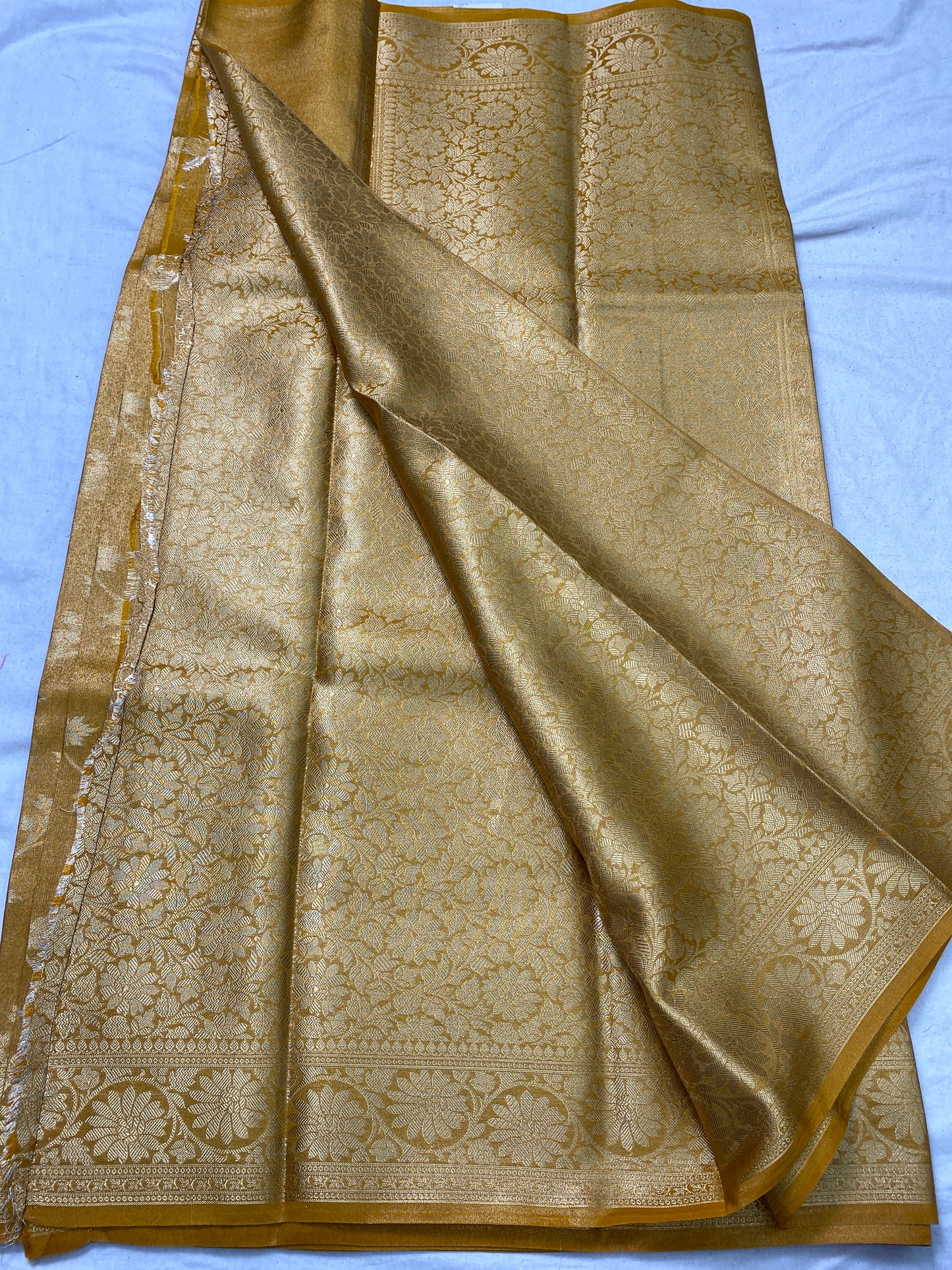Tissue crush saree