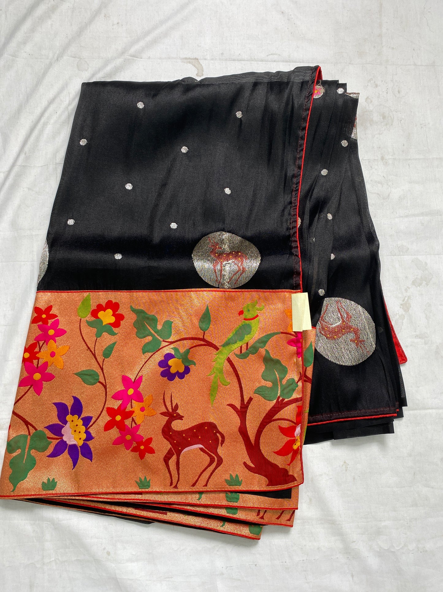 Tissue paithani
