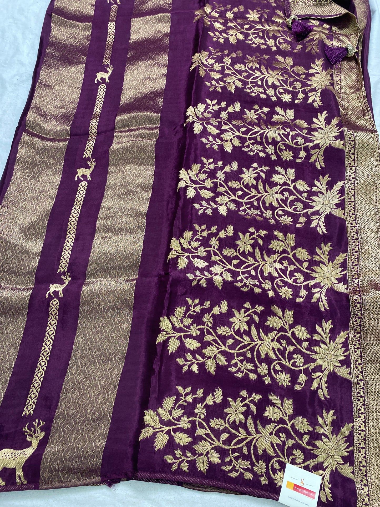 Dola dyed
