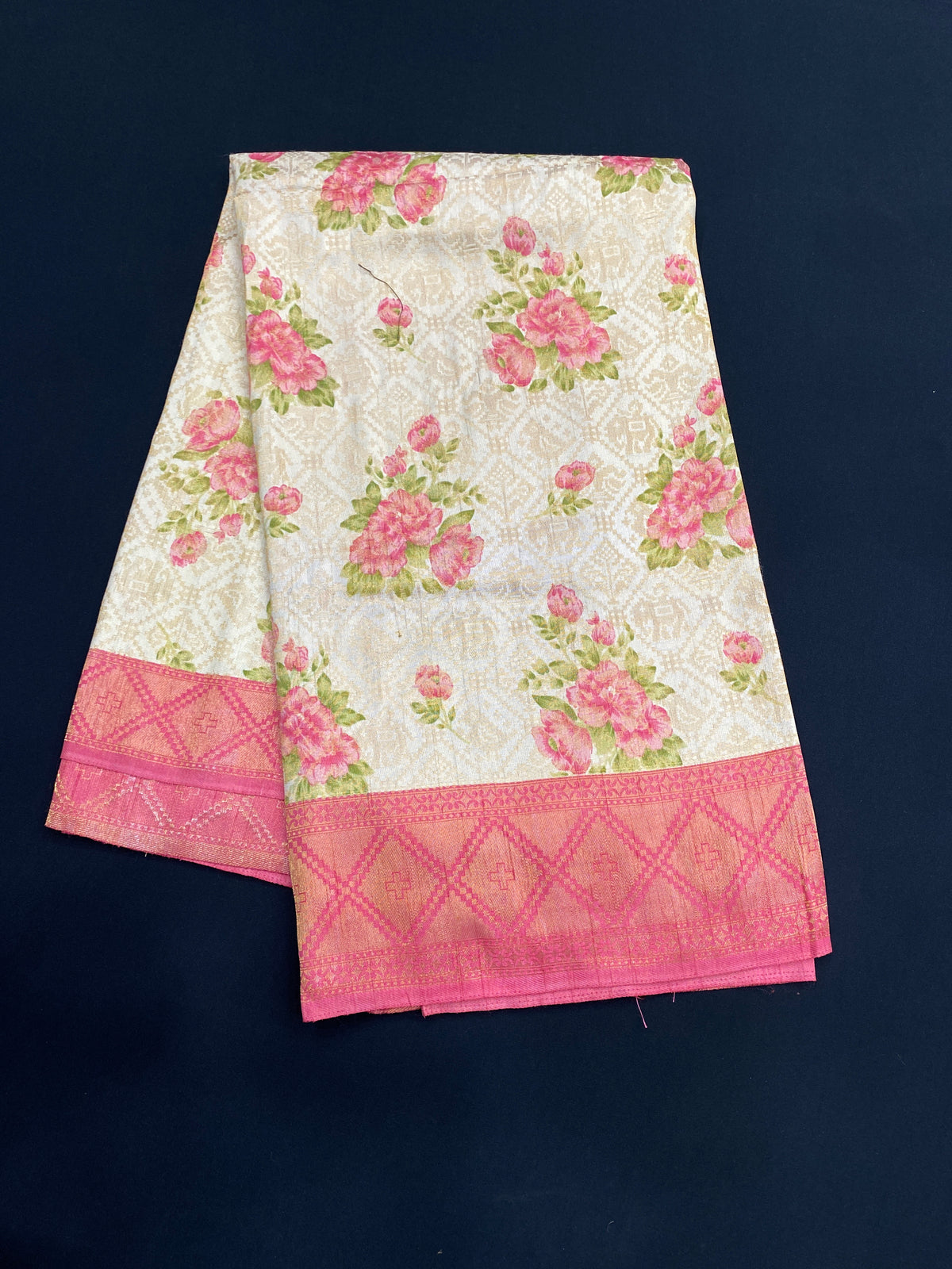 Dola silk