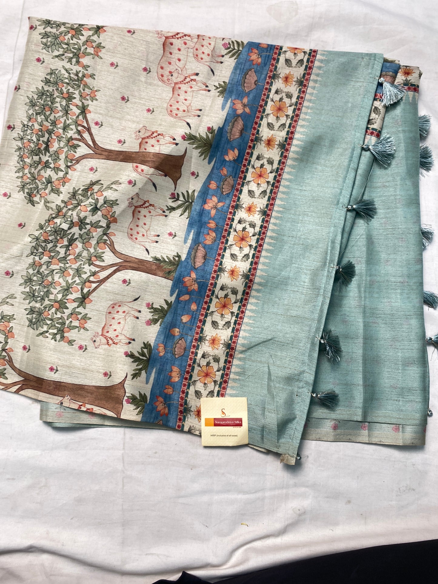 Dola silk