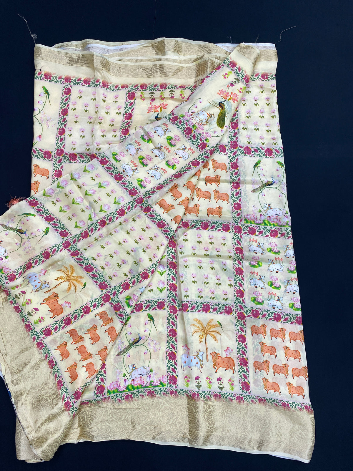 Dola silk