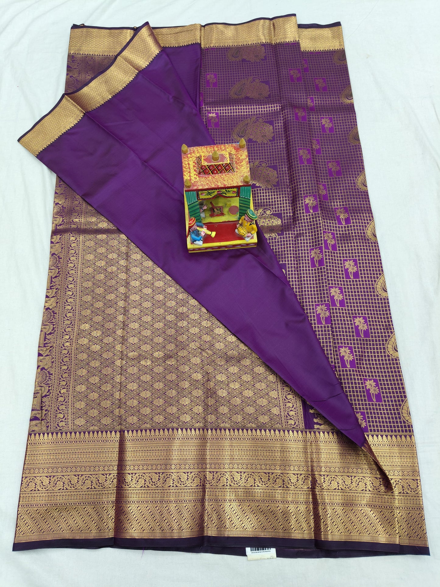 Kanchi Pattu