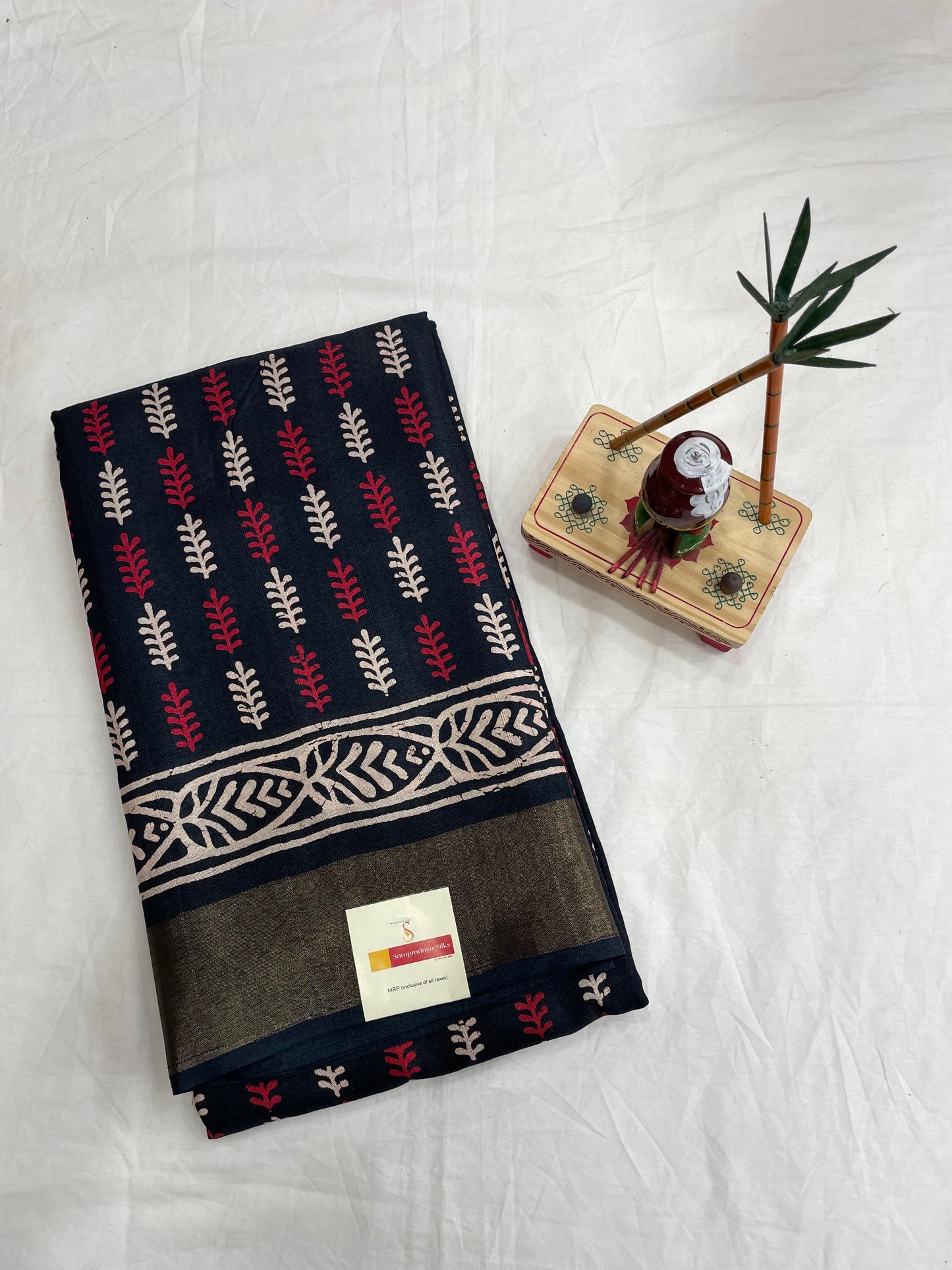 HOLLAND SILK