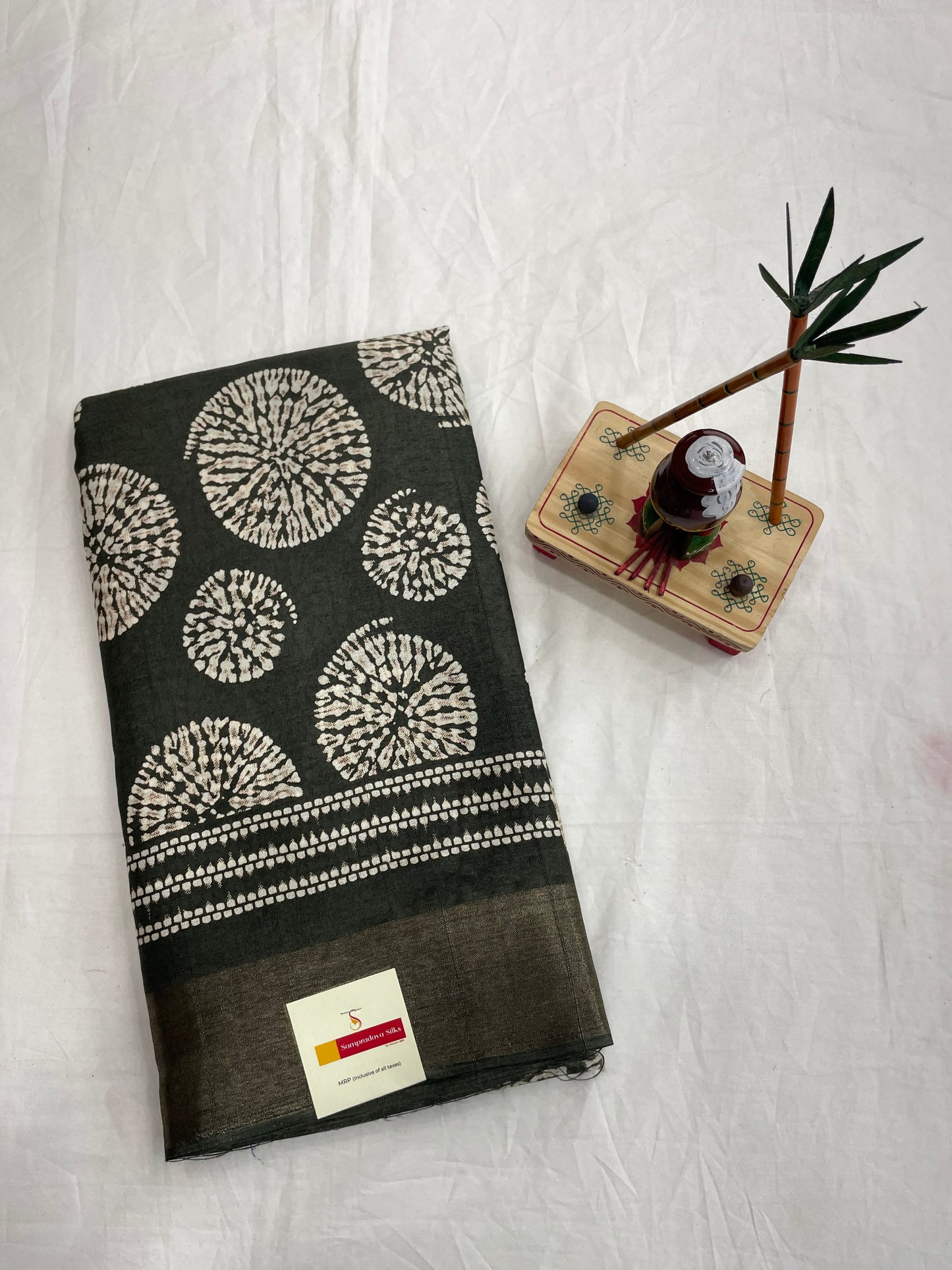 HOLLAND SILK