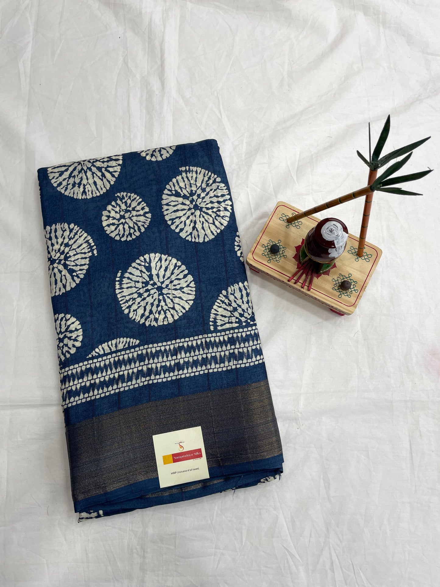 HOLLAND SILK