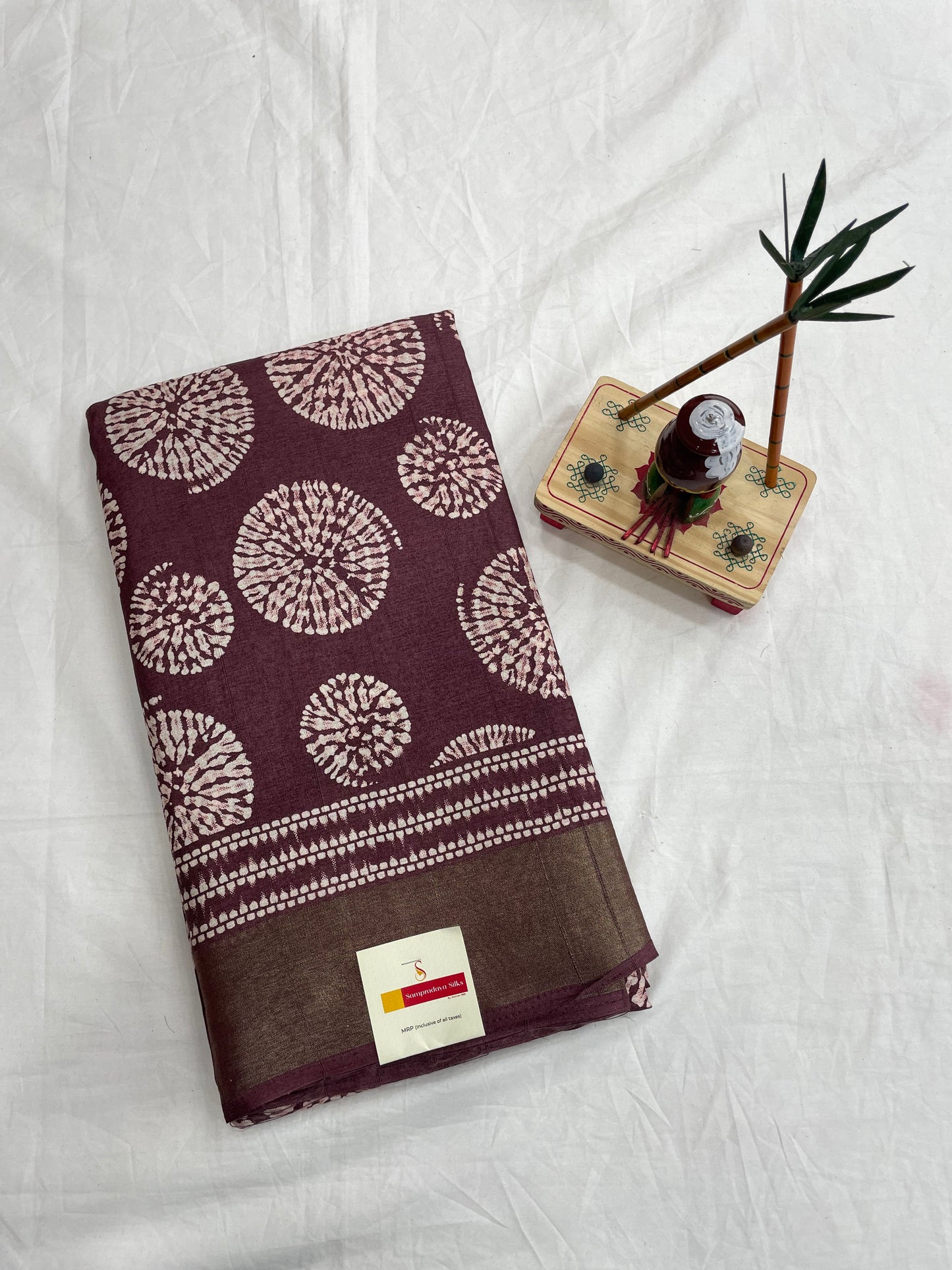 HOLLAND SILK