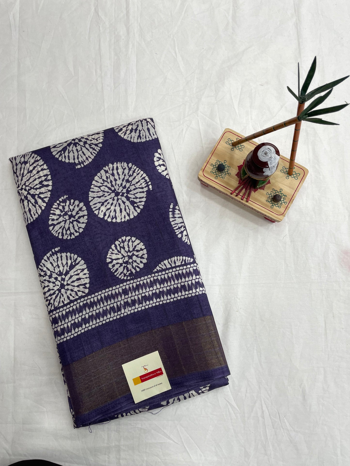 HOLLAND SILK