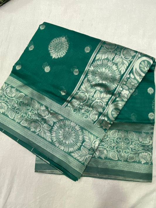 Jamdani saree