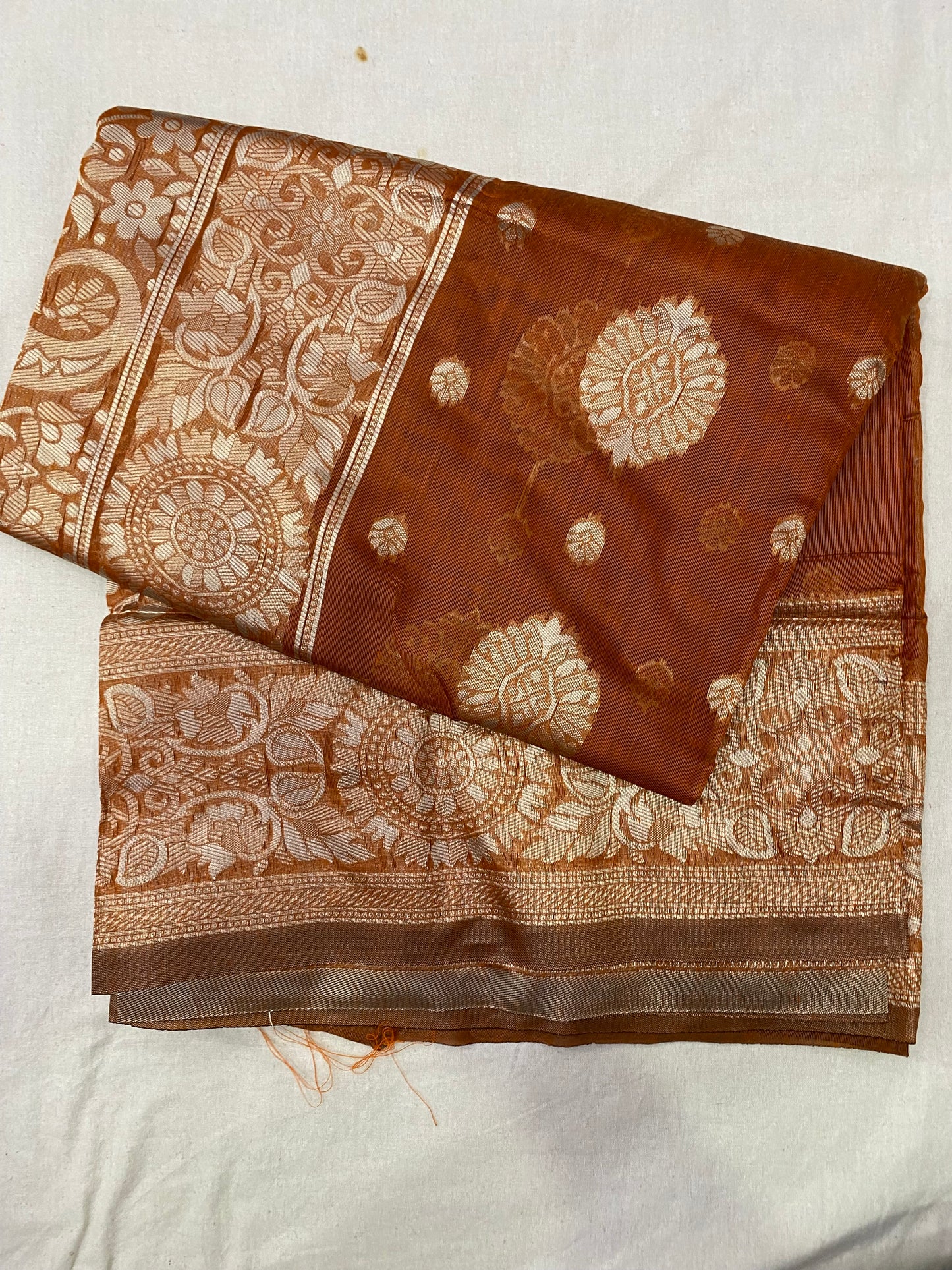 Jamdani saree