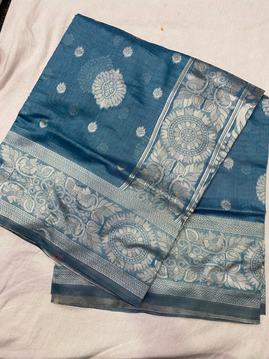 Jamdani saree
