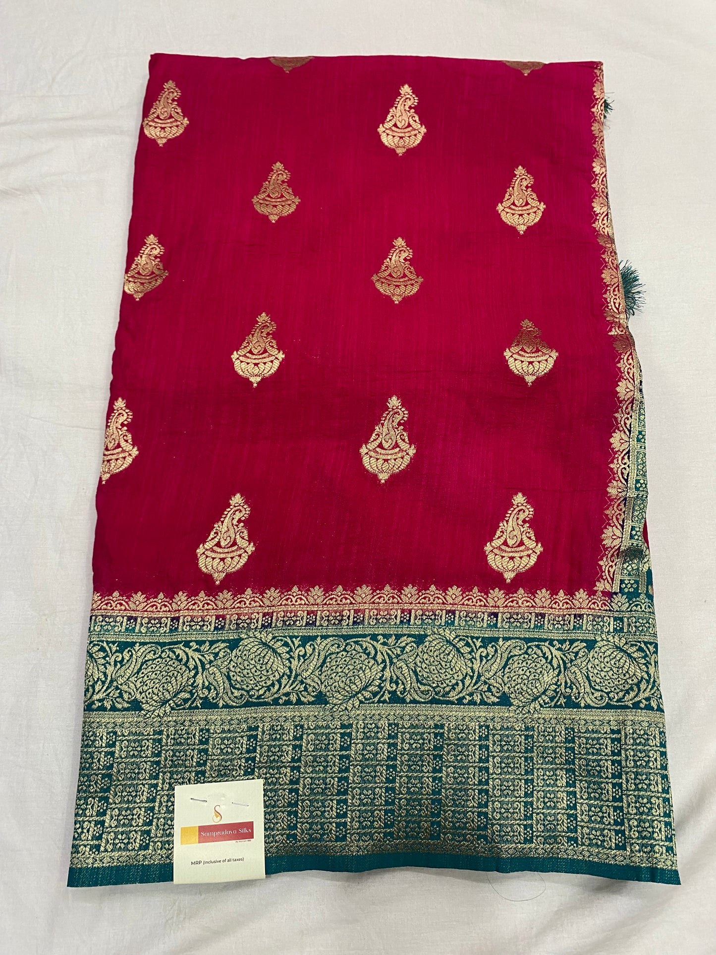 Vescoce saree