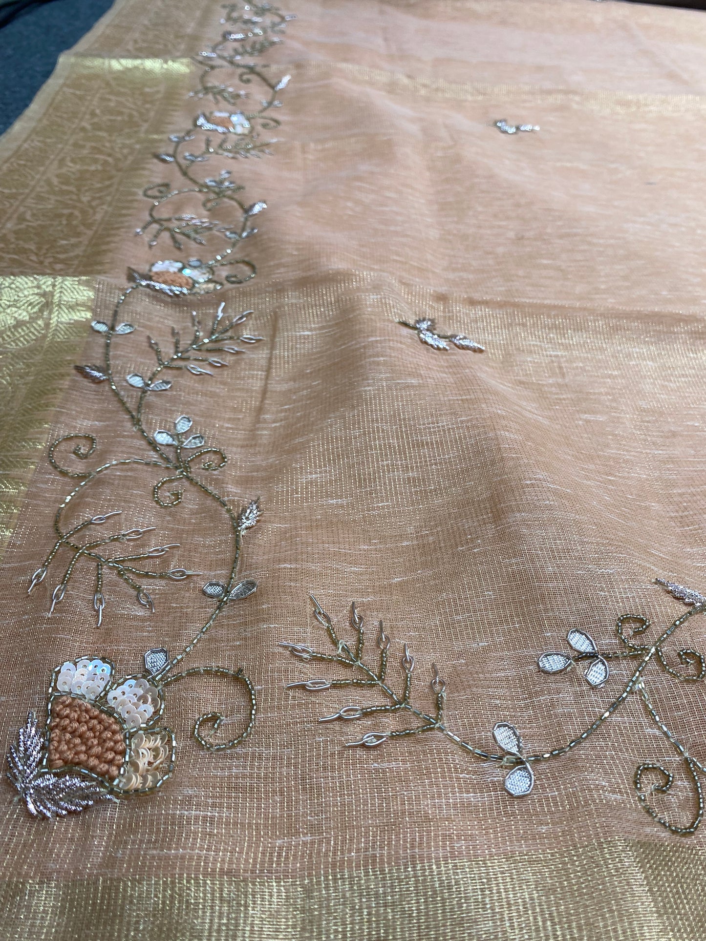 Kota tissue hand work