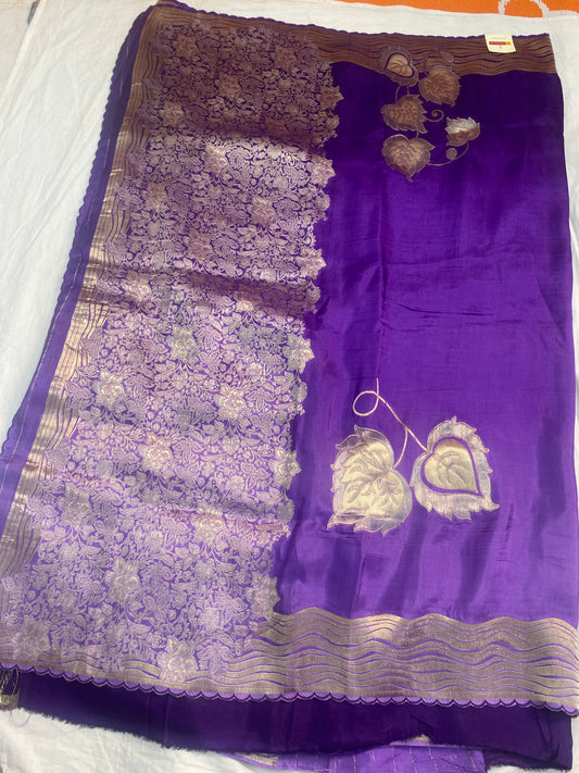 Dola silk river border
