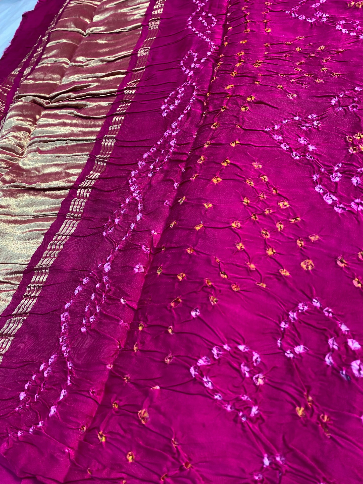 Pure hand bandhini