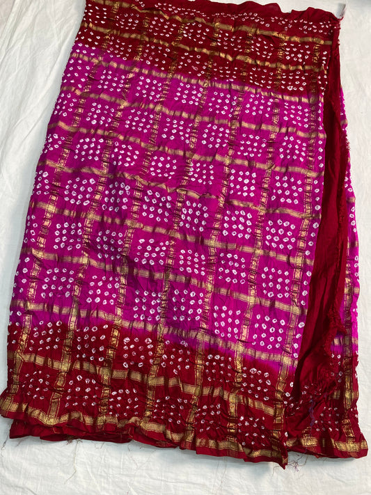 Hand bandhini