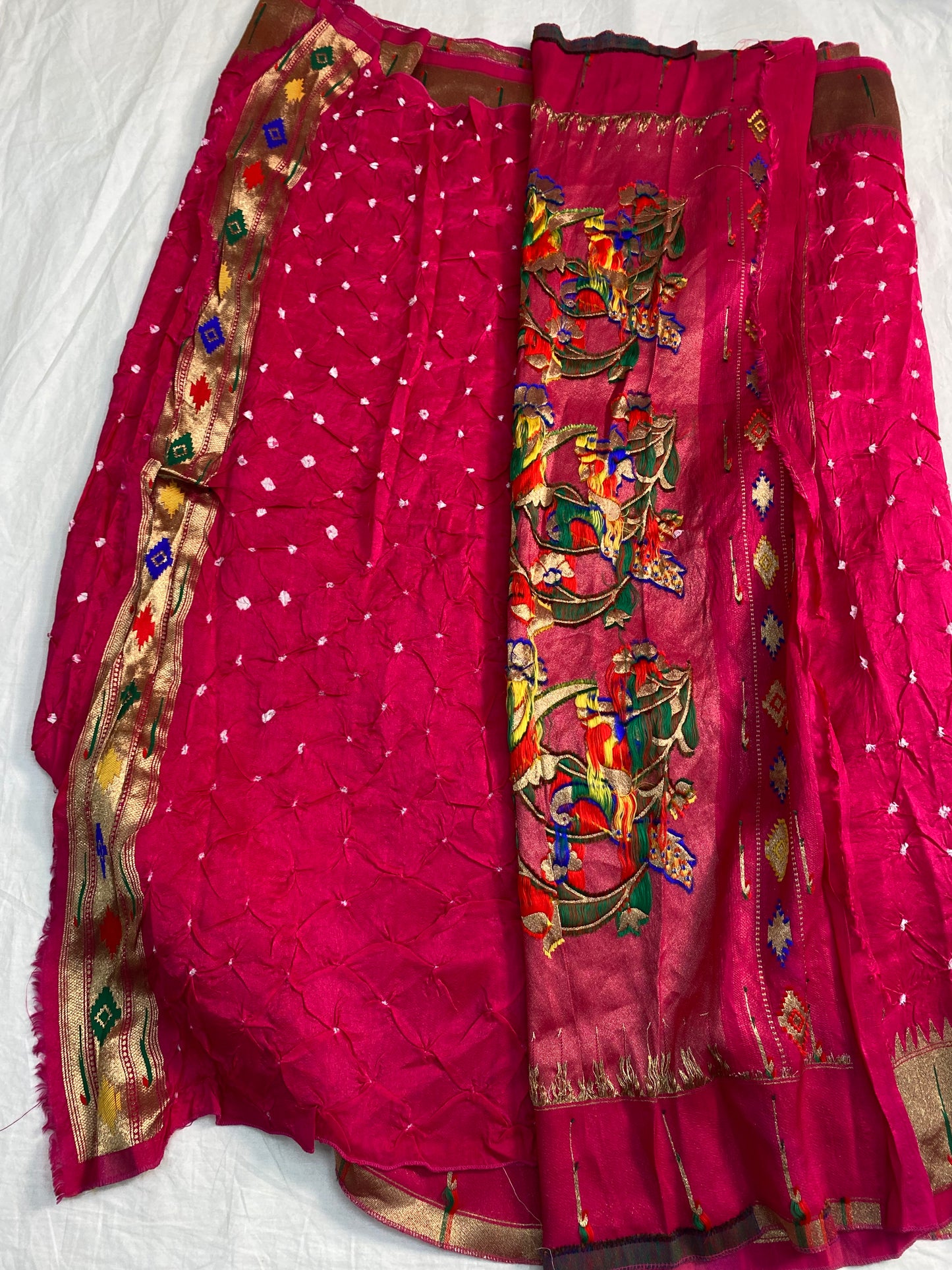 Hand bandhini
