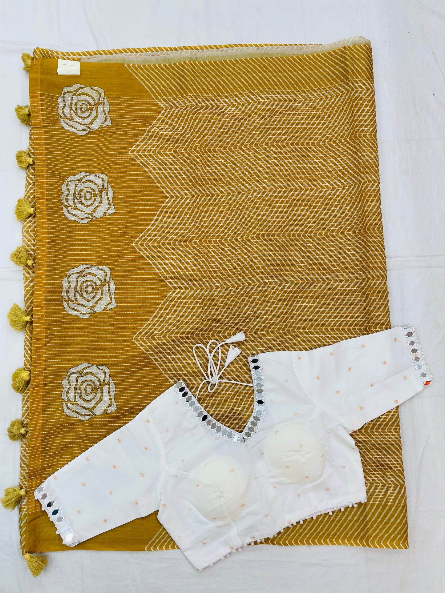 DESIGNER BLOUSE SAREE