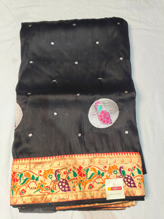 Tissue paithani border