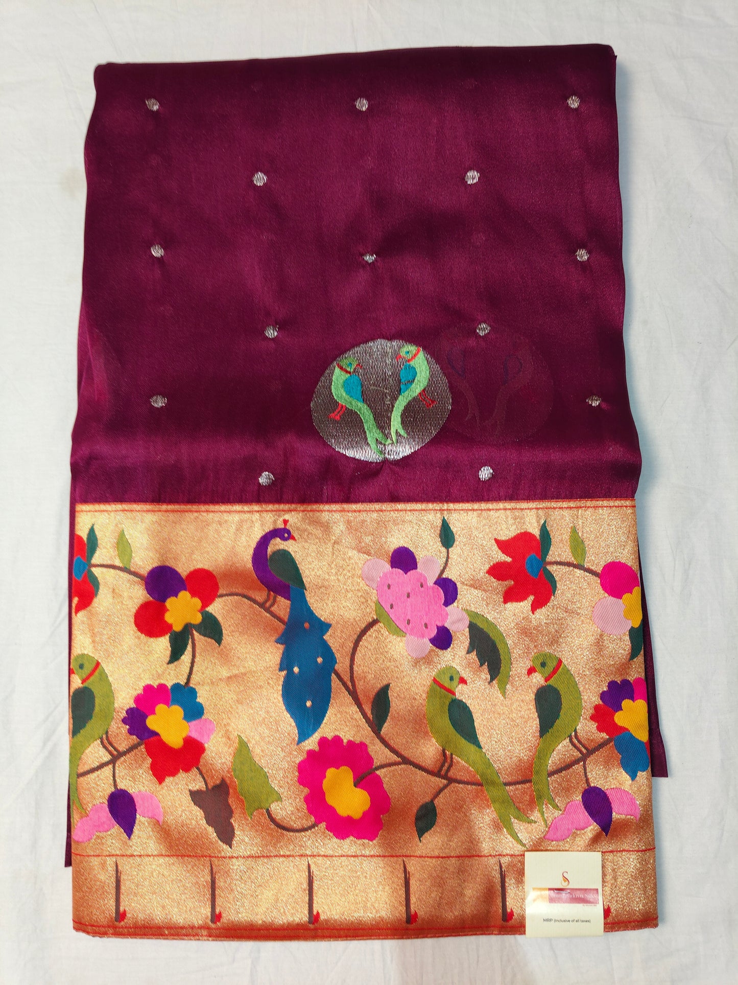 Tissue paithani border