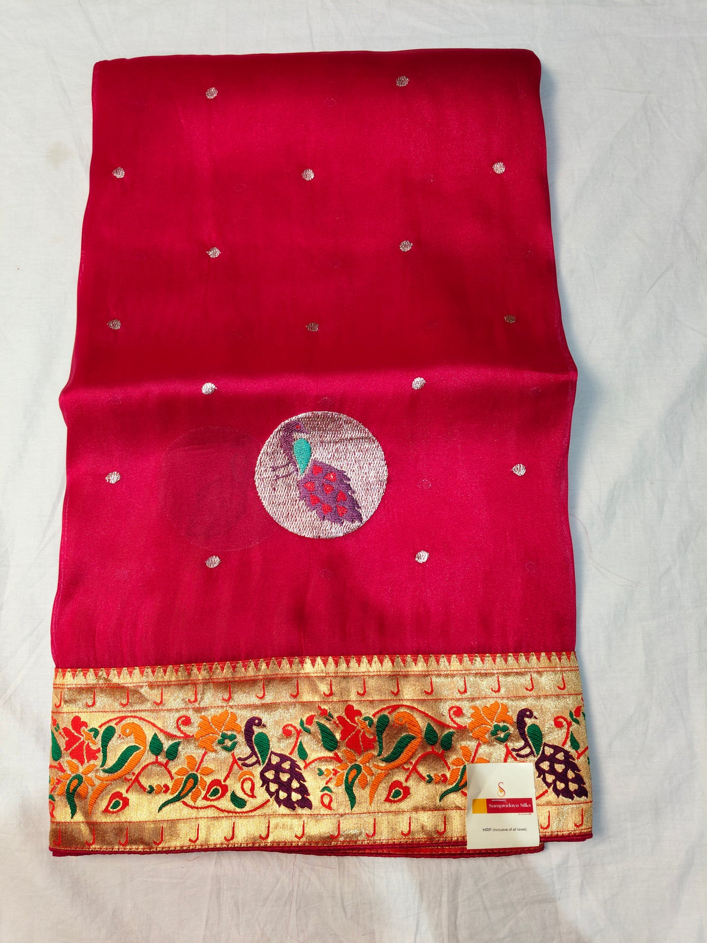 Tissue paithani border