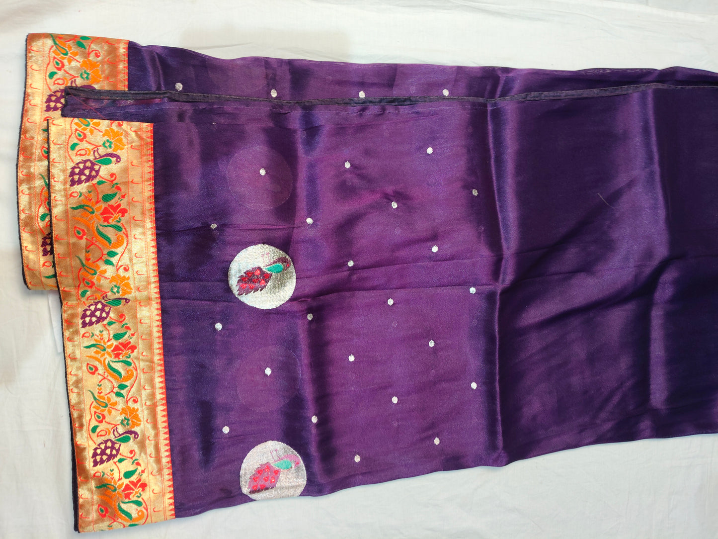 Tissue paithani border