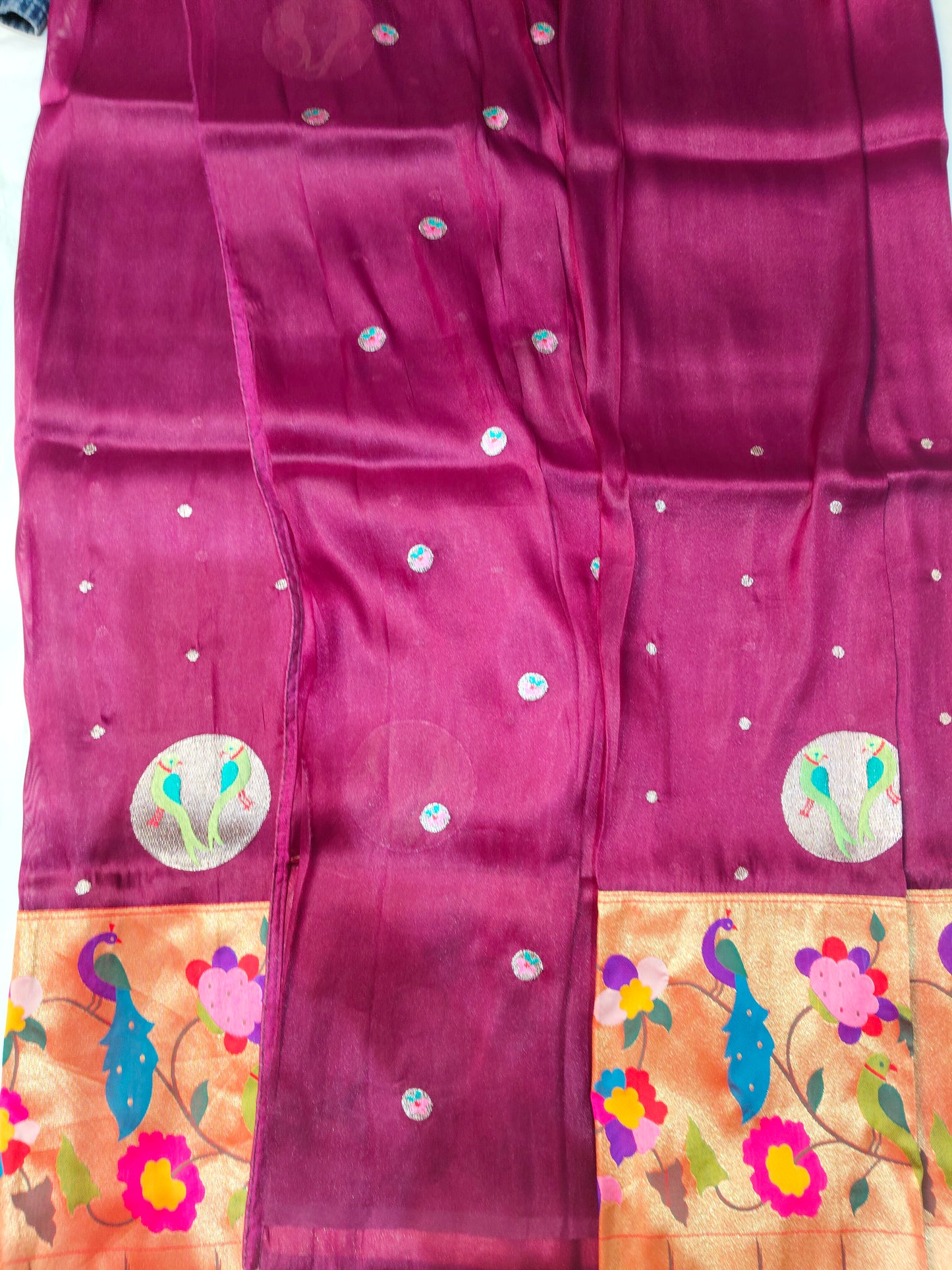 Tissue paithani border